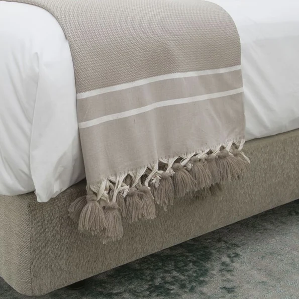 Fouta en tete de lit